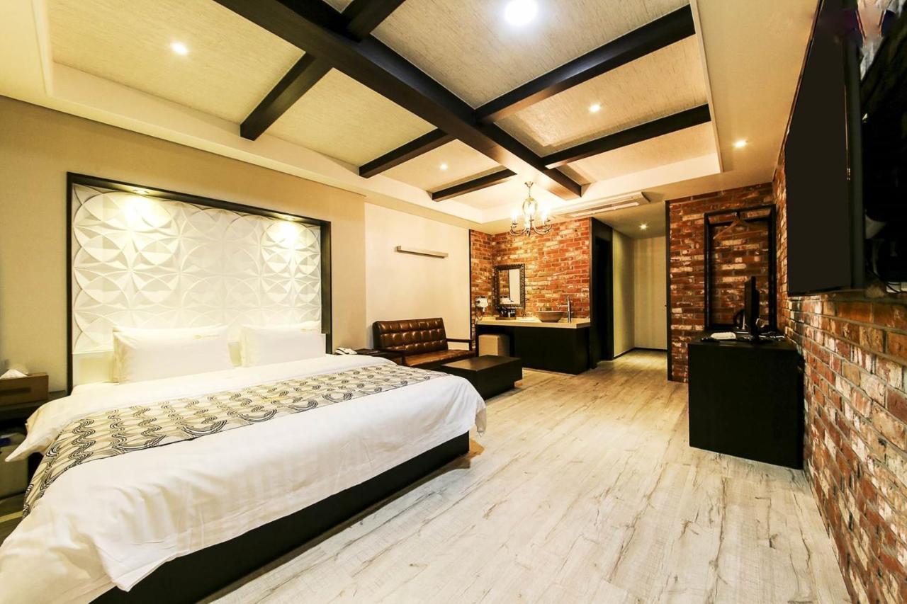 เอลกา ทัวริสต์ โฮเต็ล Hotel Hwaseong ภายนอก รูปภาพ