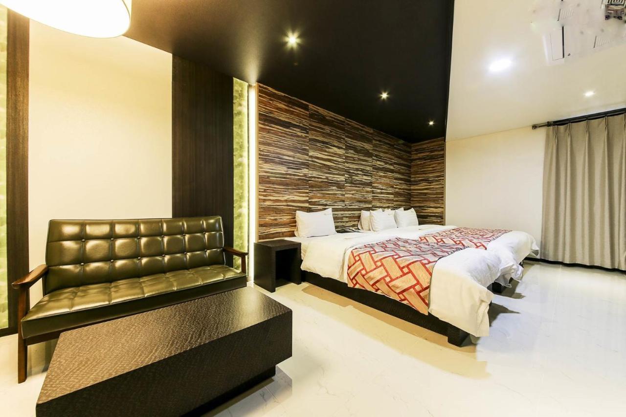 เอลกา ทัวริสต์ โฮเต็ล Hotel Hwaseong ภายนอก รูปภาพ
