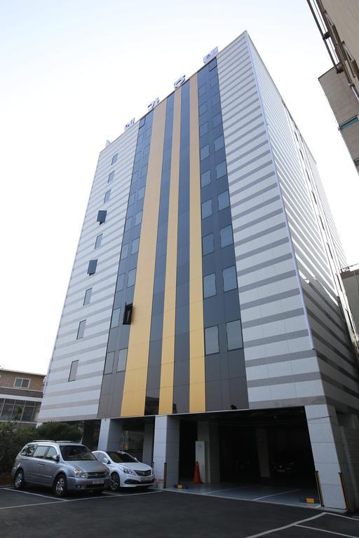 เอลกา ทัวริสต์ โฮเต็ล Hotel Hwaseong ภายนอก รูปภาพ